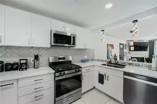 3421 Bayshore Dr, Atlanta, GA 30340 - Photo 14