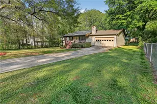 90 Windsong Ct, Stockbridge, GA 30281 - Photo 2