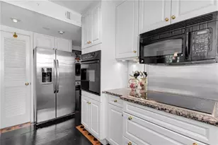 1325 Peachtree St NE, Atlanta, GA 30309 - Photo 20