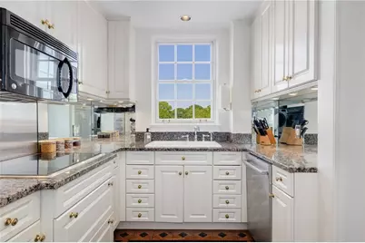 1325 Peachtree Street NE #401, Atlanta, GA 30309 - Photo 18