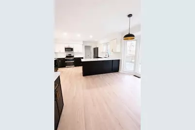 380 Silver Creek Run, Lawrenceville, GA 30044 - Photo 8