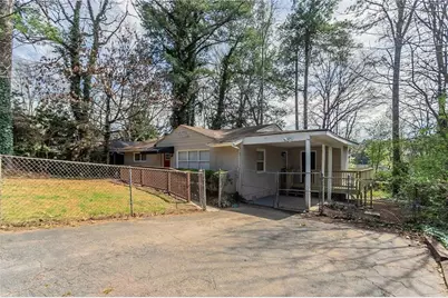 3425 Longleaf Drive, Decatur, GA 30032 - Photo 2