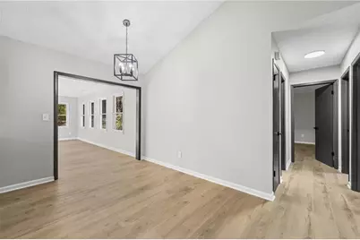 7823 Chase Woods Drive, Jonesboro, GA 30236 - Photo 8