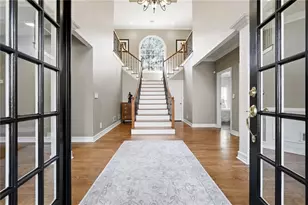 221 May Apple Ln, Alpharetta, GA 30005 - Photo 2