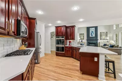 1165 Beacon Hill Crossing, Alpharetta, GA 30005 - Photo 18