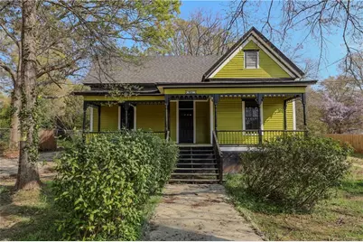 711 Davis Street, Monroe, GA 30655 - Photo 2