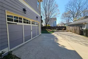 1562 Mercer Ave, Atlanta, GA 30337 - Photo 6