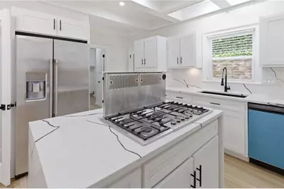 7170 Riverside Drive, Sandy Springs, GA 30328 - Photo 18