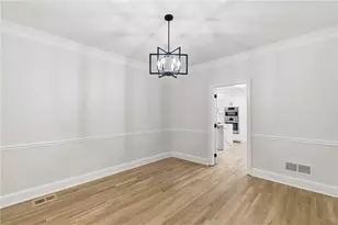 7170 Riverside Dr, Sandy Springs, GA 30328 - Photo 16