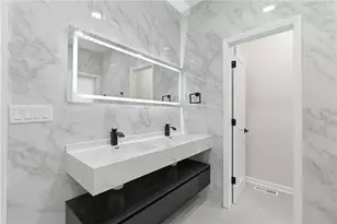 7170 Riverside Dr, Sandy Springs, GA 30328 - Photo 30