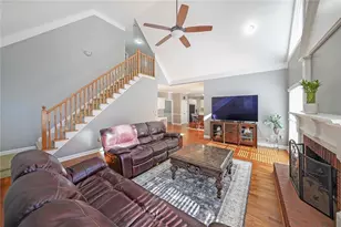 1381 Providence Dr, Lawrenceville, GA 30044 - Photo 12