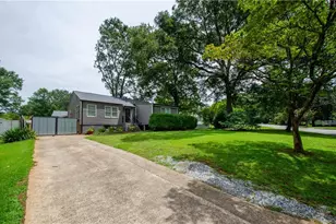 729 Sunnybrook Dr, Decatur, GA 30033 - Photo 2