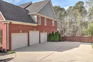 210 Golf Crest Dr, Acworth, GA 30101 - Photo 6