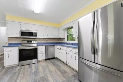 4060 Grove Trail, Loganville, GA 30052 - Photo 8