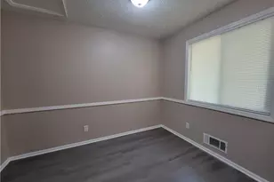 718 Harness Crescent, Lithonia, GA 30058 - Photo 10