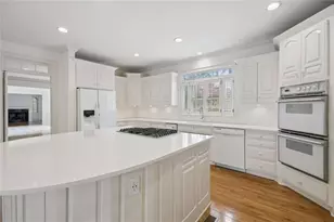 8500 Valemont Dr, Sandy Springs, GA 30350 - Photo 14