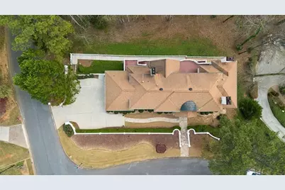 8500 Valemont Drive, Sandy Springs, GA 30350 - Photo 56