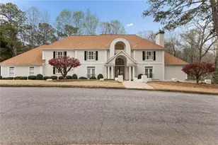 8500 Valemont Dr, Sandy Springs, GA 30350 - Photo 2