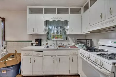 835 Castlewood Drive, Woodstock, GA 30189 - Photo 8