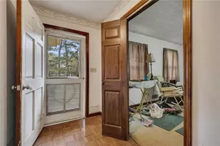 835 Castlewood Dr, Woodstock, GA 30189 - Photo 4