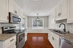 716 Manor Ridge Dr, Loganville, GA 30052 - Photo 12