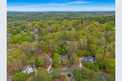 750 Dunscore Court, Roswell, GA 30075 - Photo 10