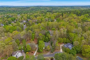 750 Dunscore Ct, Roswell, GA 30075 - Photo 10