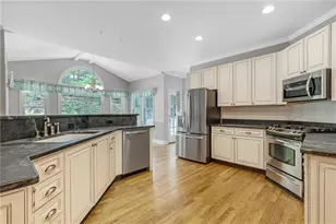 750 Dunscore Ct, Roswell, GA 30075 - Photo 24