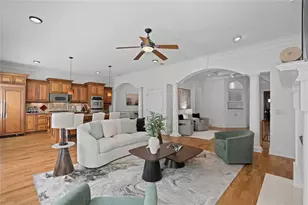 6305 Clapham Ln, Johns Creek, GA 30097 - Photo 14