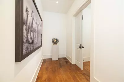 4580 Peachtree Dunwoody Road, Sandy Springs, GA 30342 - Photo 38