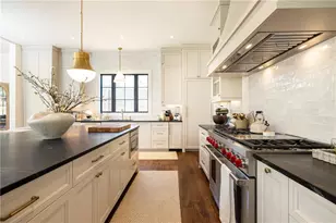 4580 Peachtree Dunwoody Rd, Sandy Springs, GA 30342 - Photo 22