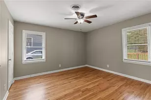 628 S Evelyn Pl NW, Atlanta, GA 30318 - Photo 12