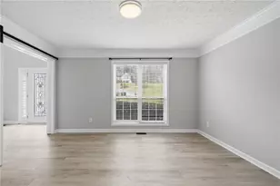 6705 N Glen Dr, Cumming, GA 30028 - Photo 6