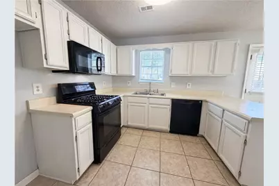 1390 Chapel Hill Lane SW, Marietta, GA 30008 - Photo 2