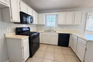 1390 Chapel Hill Ln SW, Marietta, GA 30008 - Photo 2