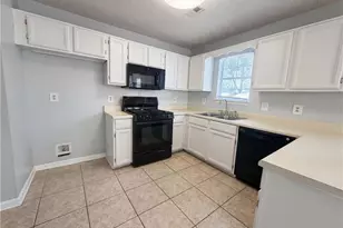 1390 Chapel Hill Ln SW, Marietta, GA 30008 - Photo 12