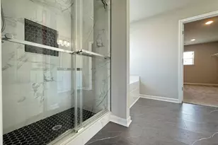 100 McGinnis Cir, Calhoun, GA 30701 - Photo 16