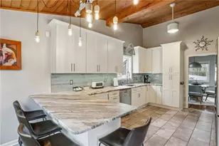 125 Brier Ct, Roswell, GA 30076 - Photo 2