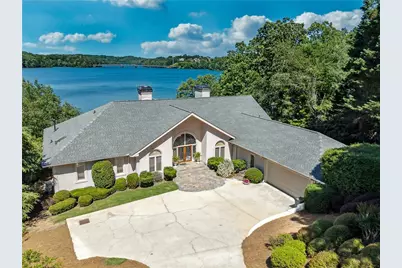 2917 Pointe Drive, Gainesville, GA 30506 - Photo 2