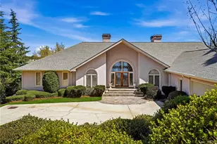 2917 Pointe Dr, Gainesville, GA 30506 - Photo 4