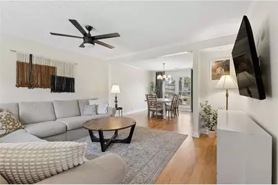 609 Farmbrook Trail NE, Kennesaw, GA 30144 - Photo 4