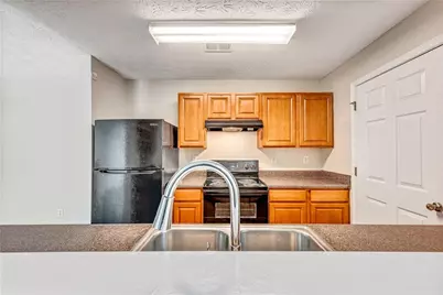 13202 Fairington Ridge Circle, Lithonia, GA 30038 - Photo 10