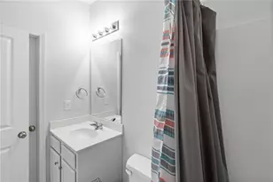 5470 Mirror Lake Dr, Cumming, GA 30028 - Photo 32