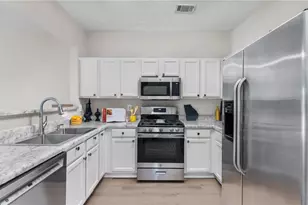 2743 Heathrow Dr, Lawrenceville, GA 30043 - Photo 8