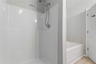 2743 Heathrow Dr, Lawrenceville, GA 30043 - Photo 18