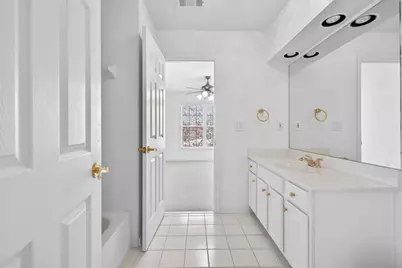 5395 Harbury Lane, Suwanee, GA 30024 - Photo 32