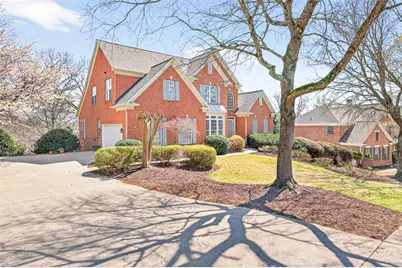 5395 Harbury Lane, Suwanee, GA 30024 - Photo 2