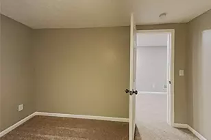 5665 Lake View Ct, Gainesville, GA 30506 - Photo 4