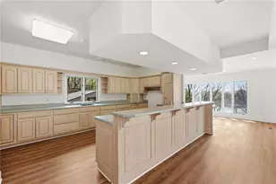 2538 Bridgewater Dr, Gainesville, GA 30506 - Photo 12