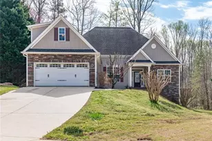 4619 Wakefield Ln, Gainesville, GA 30506 - Photo 1